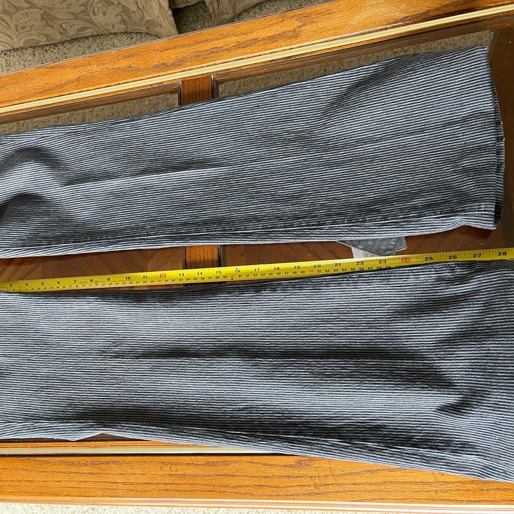 Vintage CAbi pinstripe flare jeans size 2 - Picture 3 of 9